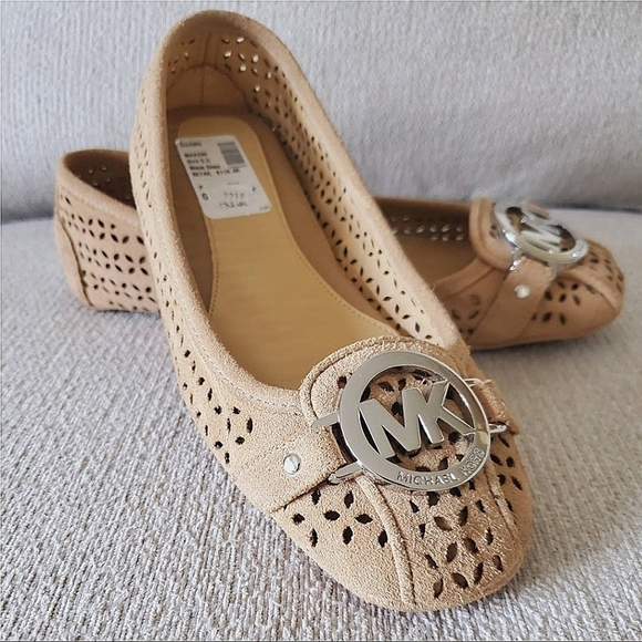 Micheal Kors Fulton Moc Women's Leather Shoes Size 9.5🌴 - Picture 1 of 8
